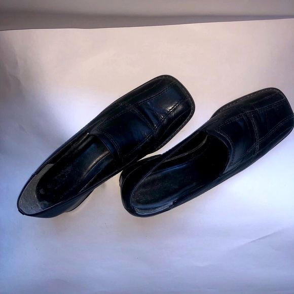 Women’s Italien Leather 90’s style Shoes - Picture 9 of 12